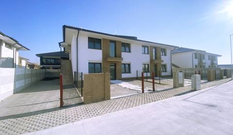 Prodej Byt 3+1, Byt 3+1, Veľké Úľany, Galanta, Slovensko