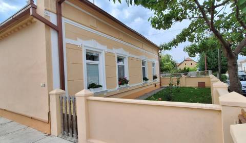 Prodej Rodinný dům, Rodinný dům, Komárno, Slovensko