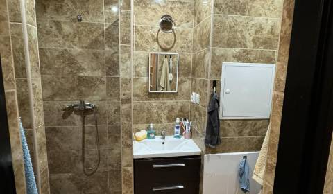 Prodej Byt 3+1, Byt 3+1, SNP, Levice, Slovensko