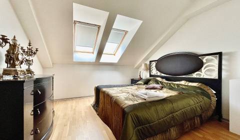 Pronájem Byt 4+1, Byt 4+1, Hlboká cesta, Bratislava - Staré Mesto, Slo