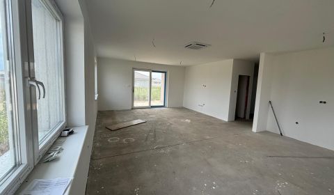 Prodej Rodinný dům, Rodinný dům, Jedľová, Senec, Slovensko