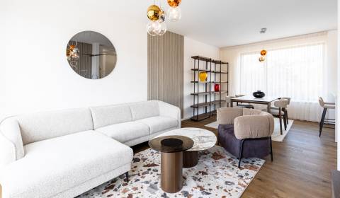 Pronájem Byt 3+1, Byt 3+1, Gaštanová, Bratislava - Staré Mesto, Sloven