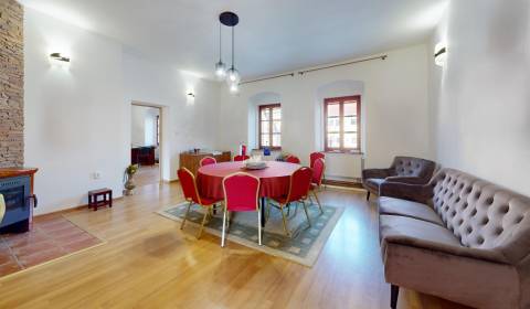 Pronájem Kancelářské prostory, Kancelářské prostory, Skalica, Slovensk