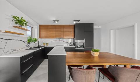 Prodej Byt 4+1, Byt 4+1, Žitná, Senec, Slovensko