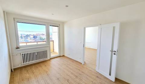 Prodej Byt 3+1, Byt 3+1, Hlohovec, Slovensko