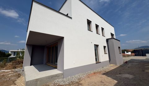 Prodej Rodinný dům, Rodinný dům, Prešov, Slovensko
