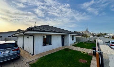 Prodej Rodinný dům, Rodinný dům, Senec, Slovensko