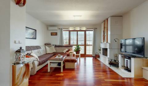 Prodej Rodinný dům, Rodinný dům, Hradská, Bratislava - Vrakuňa, Sloven