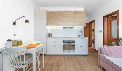 Prodej Byt 2+1, Byt 2+1, Hlbinná, Bratislava - Podunajské Biskupice, S