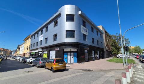 Pronájem Kancelářské prostory, Kancelářské prostory, Nové Zámky, Slove