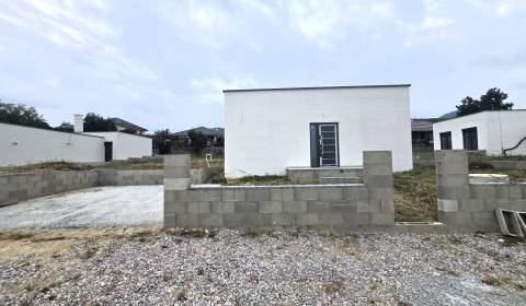 Prodej Rodinný dům, Rodinný dům, Pod agátmi, Nitra, Slovensko