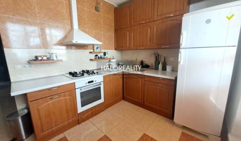 Pronájem Byt 2+1, Partizánske, Slovensko