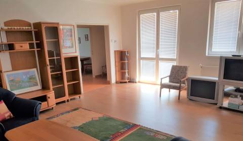 Prodej Byt 3+1, Byt 3+1, Nové Zámky, Nové Zámky, Slovensko