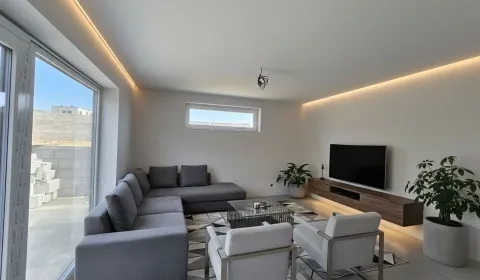 Prodej Rodinný dům, Rodinný dům, Hlohovec, Slovensko