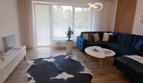 Pronájem Byt 2+1, Byt 2+1, Podtatranská, Poprad, Slovensko