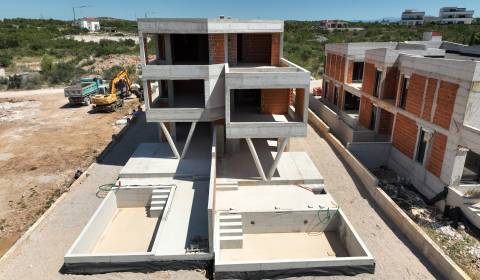 CHORVATSKO - Apartmány v tiché části (S1) - VODICE, ŠIBENIK