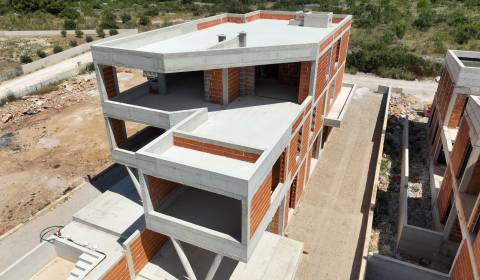 CHORVATSKO - Apartmány v tiché části (S4) - VODICE, ŠIBENIK