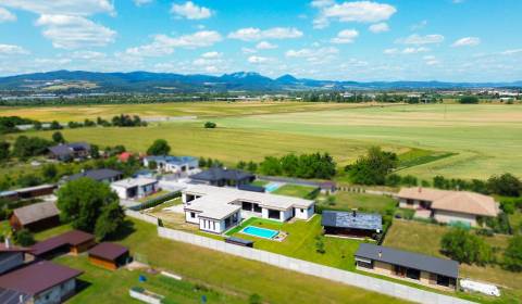 Prodej Rodinný dům, Rodinný dům, Trenčín, Slovensko