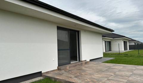 Prodej Rodinný dům, Rodinný dům, Nevädzová, Senec, Slovensko