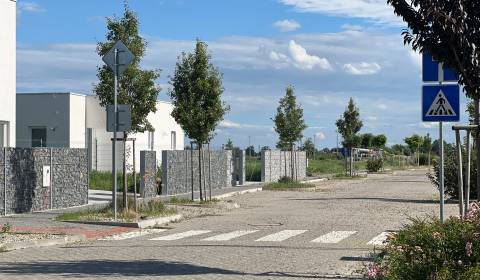 Prodej Pozemky - bydlení, Pozemky - bydlení, Novobystrická, Senec, Slo