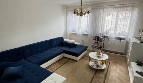 Prodej Byt 2+1, Byt 2+1, Cintorínska, Levice, Slovensko