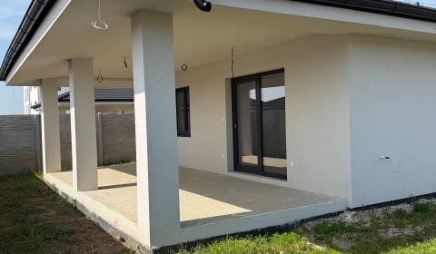 Prodej Rodinný dům, Millenium, Galanta, Slovensko