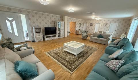 Pronájem Rodinný dům, Rodinný dům, Piešťany, Slovensko