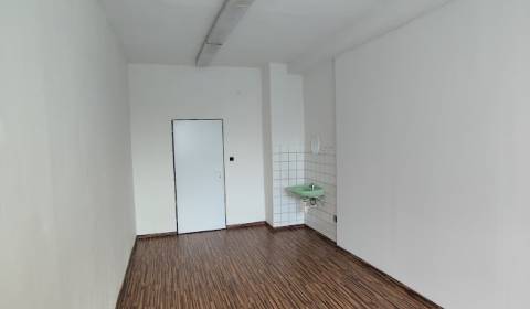 Pronájem Kancelářské prostory, Kancelářské prostory, Nitra, Slovensko
