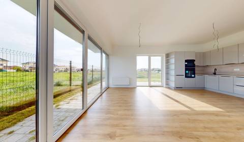 Prodej Byt 3+1, Byt 3+1, Dúhová, Pezinok, Slovensko