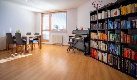 Prodej Byt 3+1, Záhradnícka, Bratislava - Ružinov, Slovensko