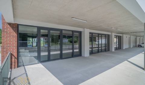 Pronájem Prostory pro obchod, Prostory pro obchod, Poprad, Slovensko