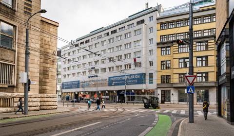 Pronájem Kancelářské prostory, Kancelářské prostory, Štúrova, Bratisla