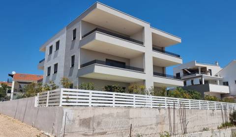 CHORVATSKO - Pěkné apartmány 350m od pláže (S3) - VODICE
