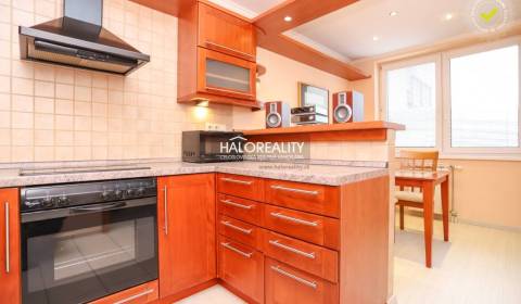 Pronájem Byt 2+1, Považská Bystrica, Slovensko