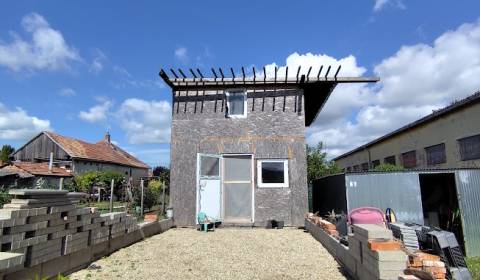 Prodej Pozemky - bydlení, Pozemky - bydlení, Nitra, Slovensko