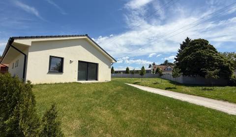 Prodej Rodinný dům, Rodinný dům, Zlaté Moravce, Slovensko