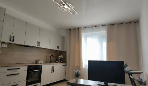 Prodej Byt 3+1, Byt 3+1, Cyrilova, Bratislava - Ružinov, Slovensko