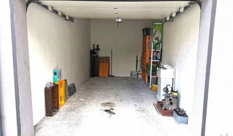 Prodej Garáže, Garáže, Teslova, Bratislava - Ružinov, Slovensko