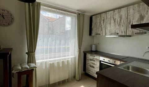 Pronájem Byt 2+1, Byt 2+1, Dolný Val, Žilina, Slovensko