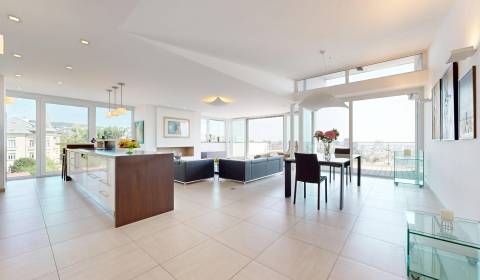 Prodej Byt 4+1, Byt 4+1, Boženy Němcovej, Bratislava - Staré Mesto, Sl