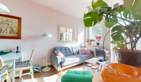 Prodej Byt 2+1, Byt 2+1, Bystrická, Bratislava - Devínska Nová Ves, Sl