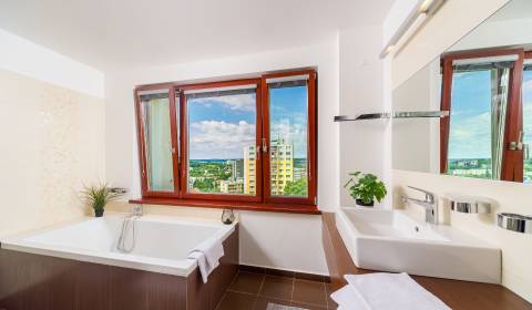 Prodej Byt 3+1, Byt 3+1, L.Dérera, Bratislava - Nové Mesto, Slovensko