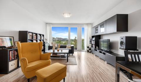 Pronájem Byt 2+1, Byt 2+1, Vajnorská, Bratislava - Nové Mesto, Slovens