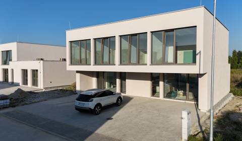 Prodej Rodinný dům, Rodinný dům, Récka, Senec, Slovensko