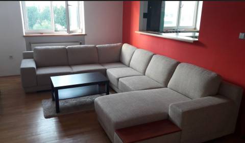 Pronájem Byt 2+1, Byt 2+1, Trnavská cesta, Bratislava - Ružinov, Slove