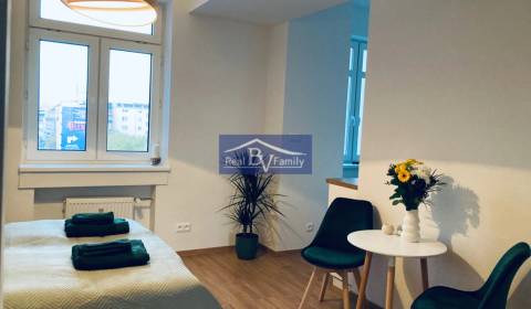 Pronájem Garsoniéra, Garsoniéra, Špitálska, Bratislava - Staré Mesto, 