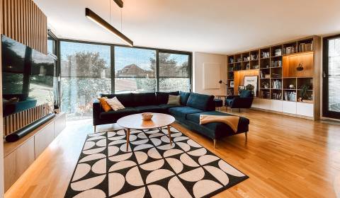 Prodej Byt 3+1, Byt 3+1, tupého, Bratislava - Nové Mesto, Slovensko