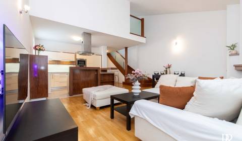 Prodej Rodinný dům, Rodinný dům, Senec, Slovensko