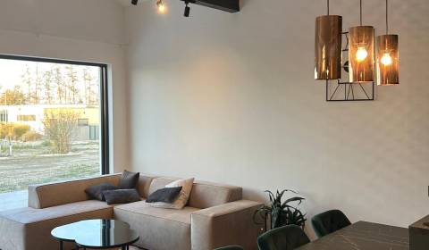 Prodej Byt 3+1, Byt 3+1, Senica, Slovensko