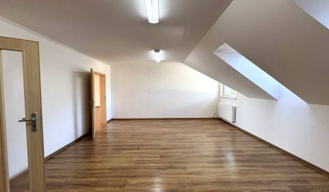 Pronájem Kancelářské prostory, Kancelářské prostory, Sabinov, Slovensk